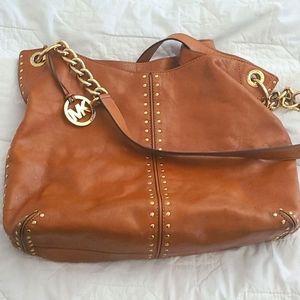 Micheal Kors tan purse